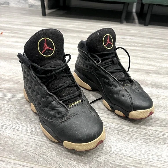 Jordan 13 Retro women’s size 6 - Picture 2 of 3